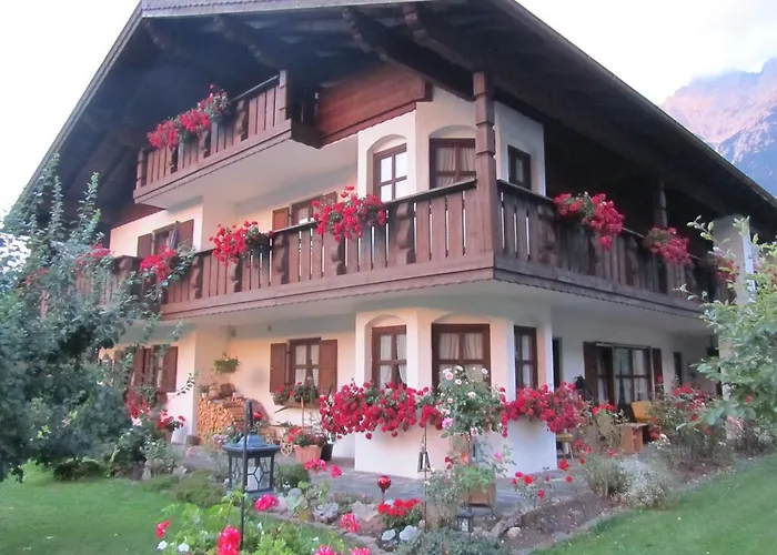 Sailer Apartment *